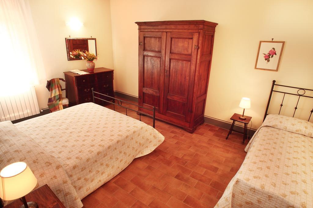 Agriturismo Il Poggione Montalcino Habitación foto