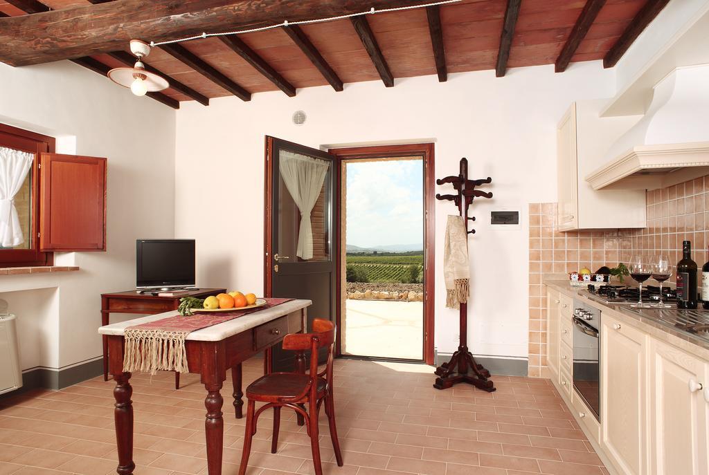 Agriturismo Il Poggione Montalcino Habitación foto